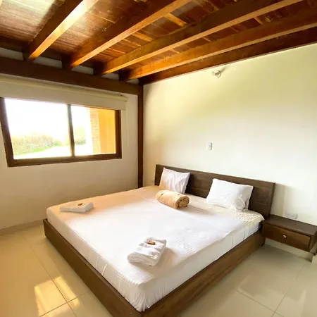Oru Campestre Hotel Santa Elena  Exterior photo